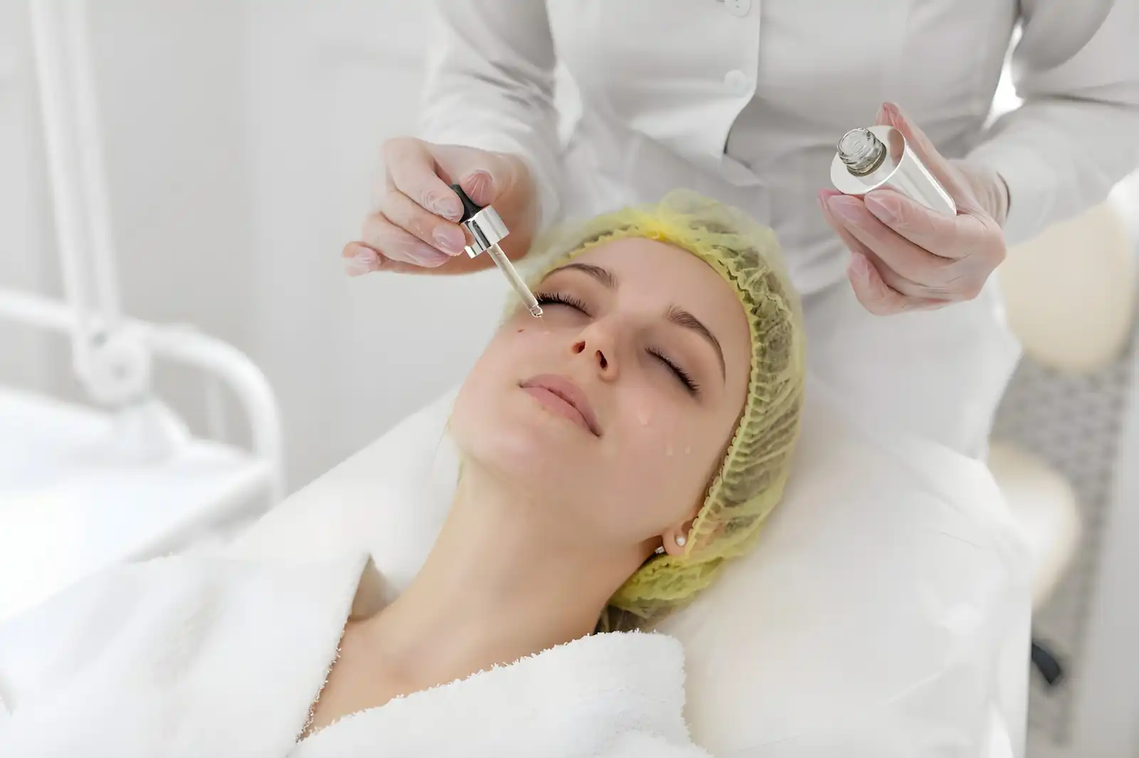Medicine FourU aesthetic medicine and skin treatments preview images